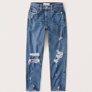 Abercrombie High Rise Curvey Mom Jeans